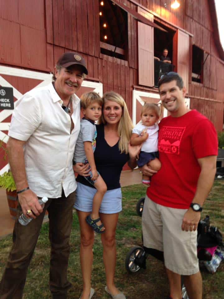 A family with Kix Brooks at Arrington Vineyards.